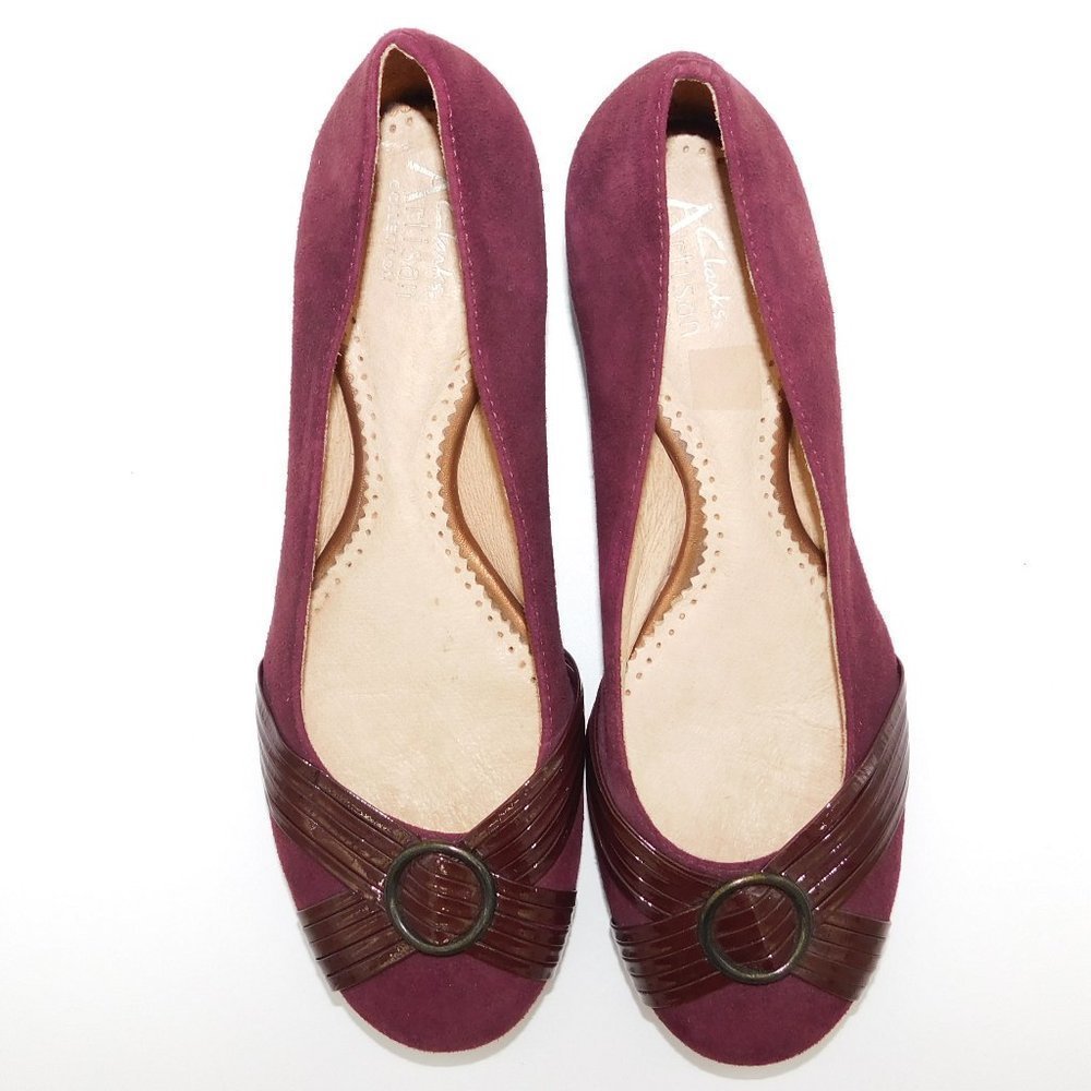 Nwot Clarks Artisan Raspberry Suede Slip On Loafer - image 4